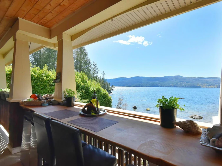 7545 Islets Place, Sechelt, BC, V7Z 0C5 - 7