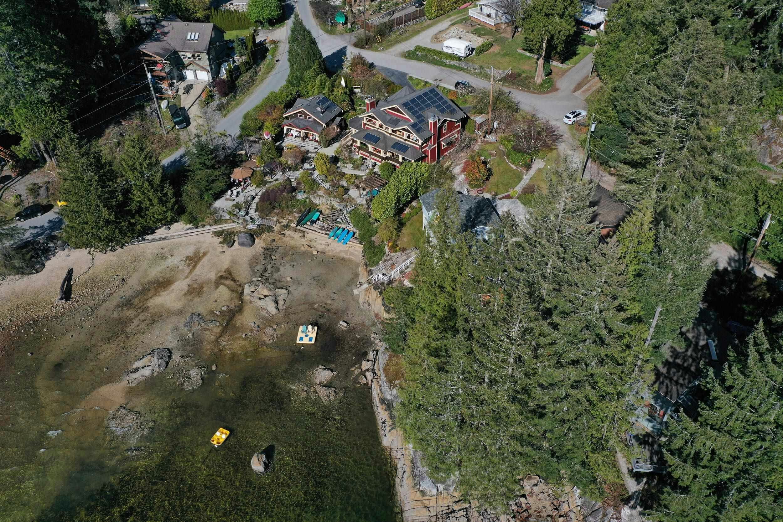 7545 Islets Place, Sechelt, BC, V7Z 0C5 - 38