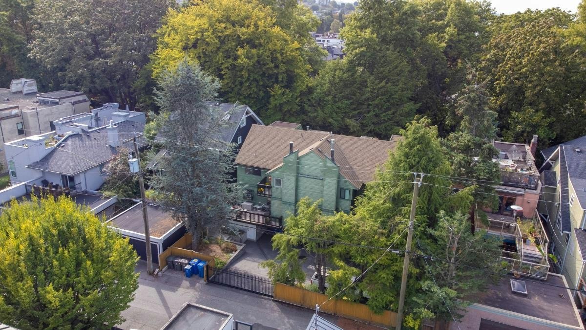 1346 Walnut Street - 3