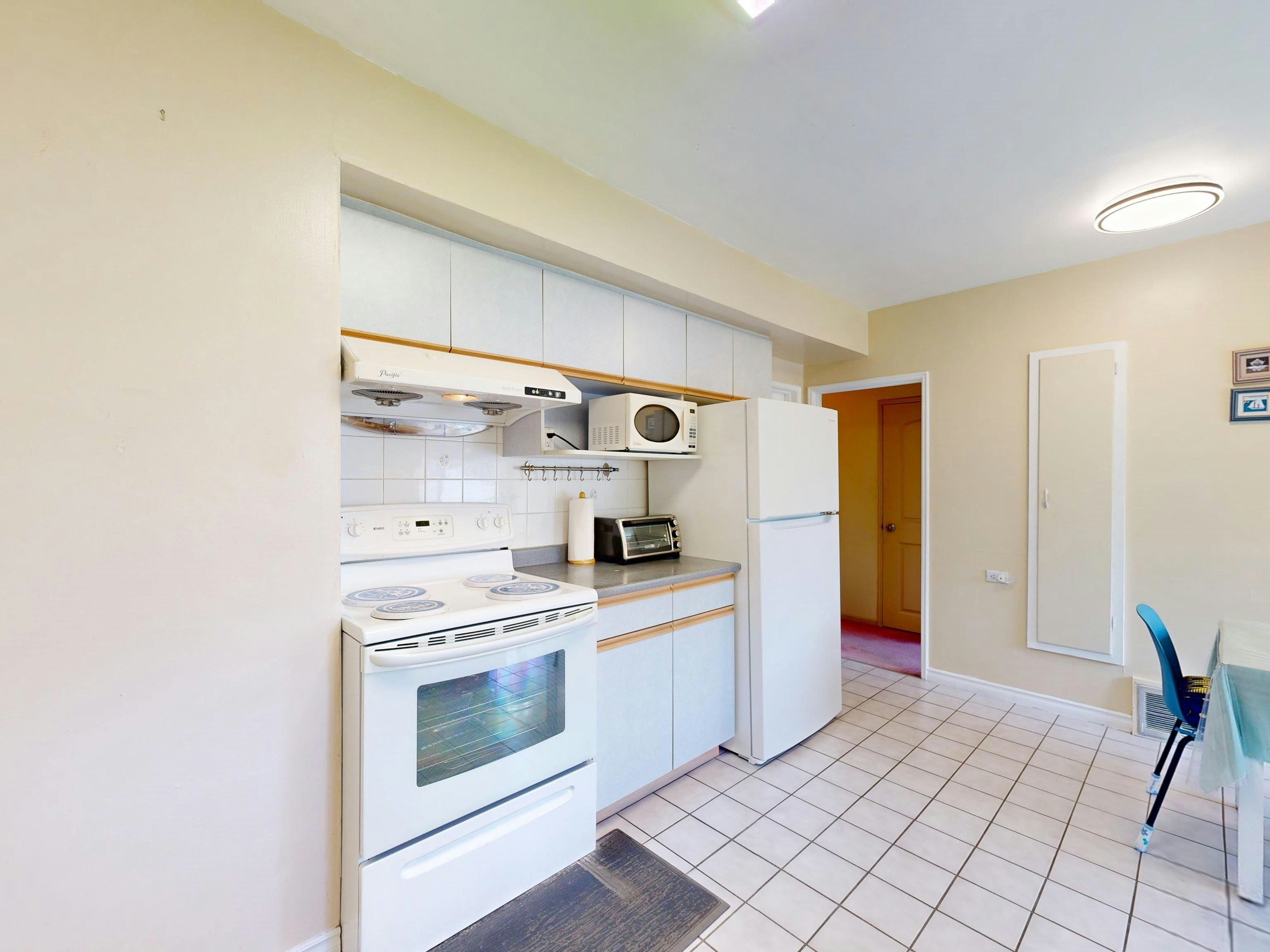 3157 Penticton Street, Vancouver, BC, V5M 3C6 - 8