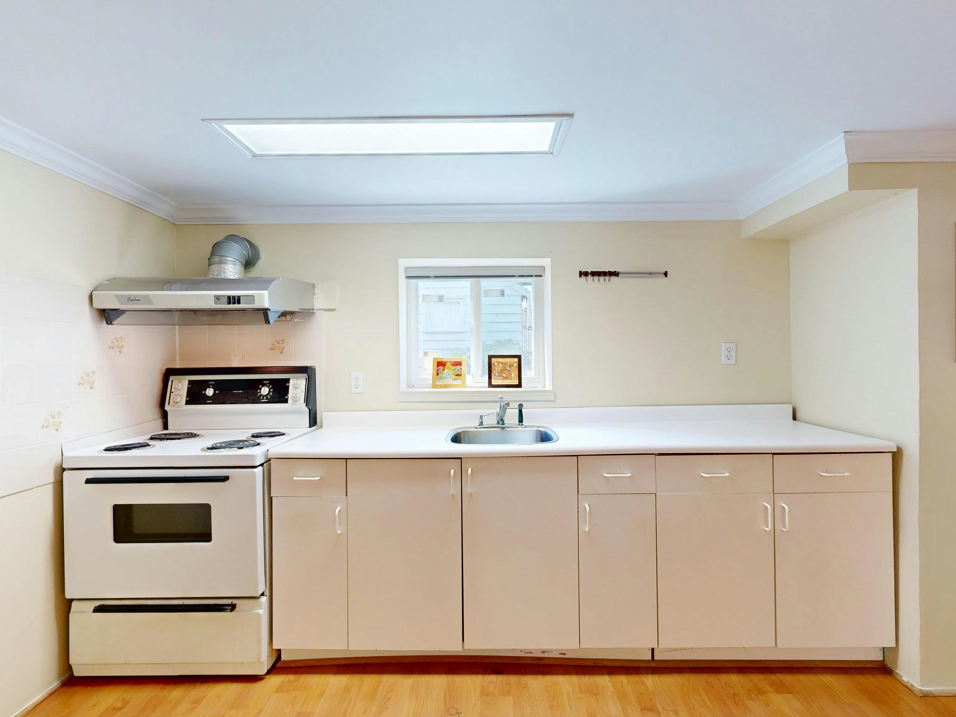 3157 Penticton Street, Vancouver, BC, V5M 3C6 - 14