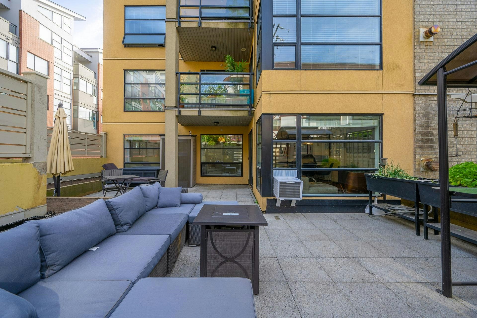 204-124 W 3rd Street, North Vancouver, BC, V7M 1E8