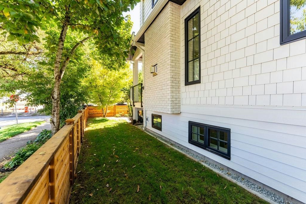 3233 Penticton Street, Vancouver, BC, V5M 3C7 - 4