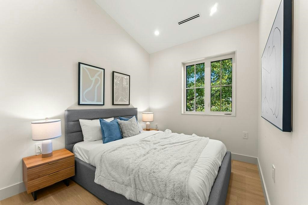 3233 Penticton Street, Vancouver, BC, V5M 3C7 - 25