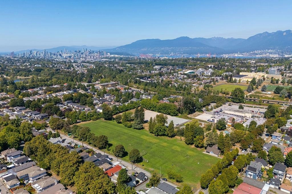 3233 Penticton Street, Vancouver, BC, V5M 3C7 - 36