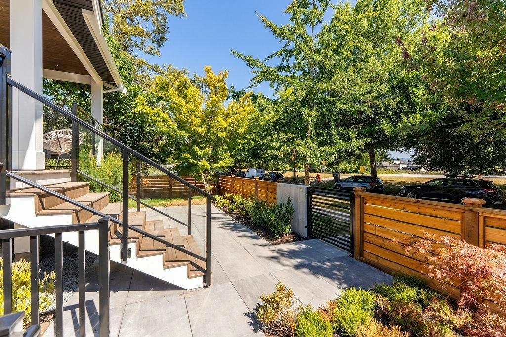 3233 Penticton Street, Vancouver, BC, V5M 3C7 - 2