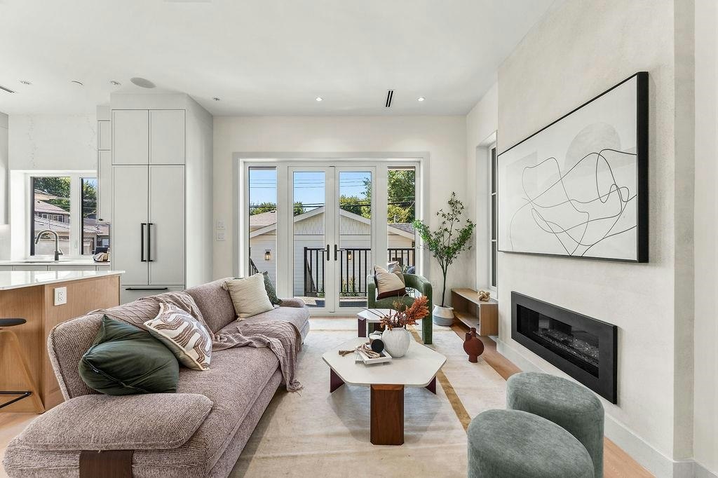 2598 E 16th Avenue, Vancouver, BC, V5M 2L5 - 7