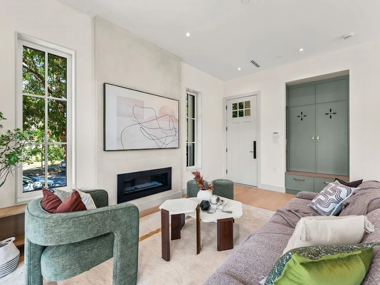 2598 E 16th Avenue, Vancouver, BC, V5M 2L5 - 9