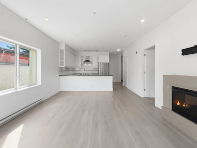 204-1273 Marine Drive - 4