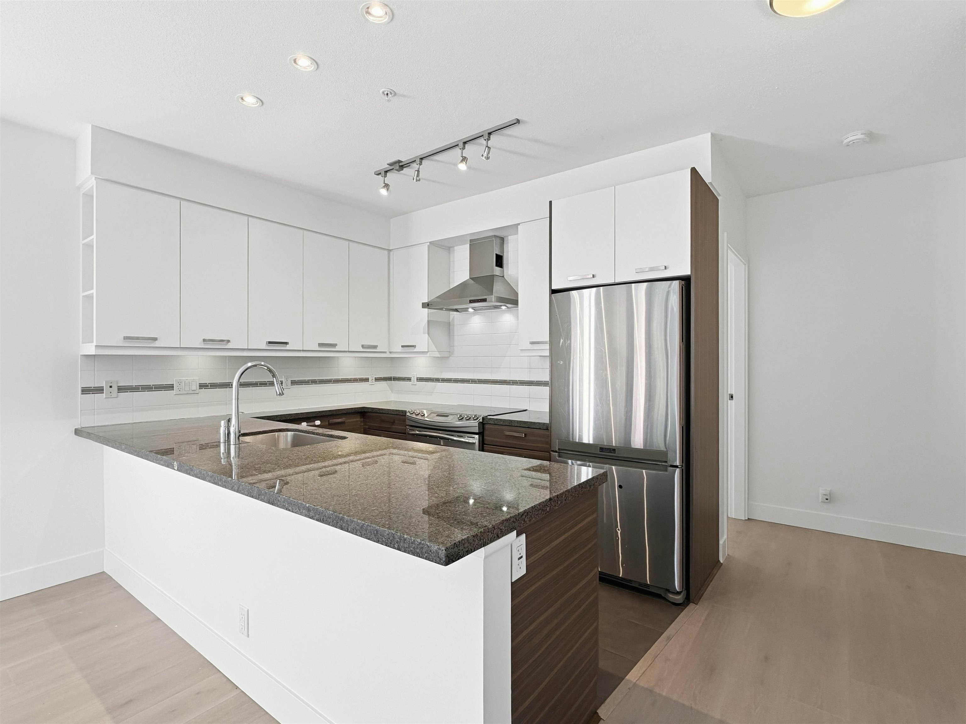 204-1273 Marine Drive, North Vancouver, BC, V7P 1T3 - 7