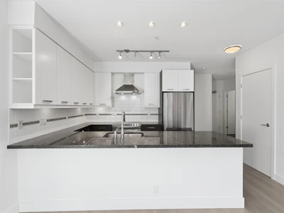 204-1273 Marine Drive - 5