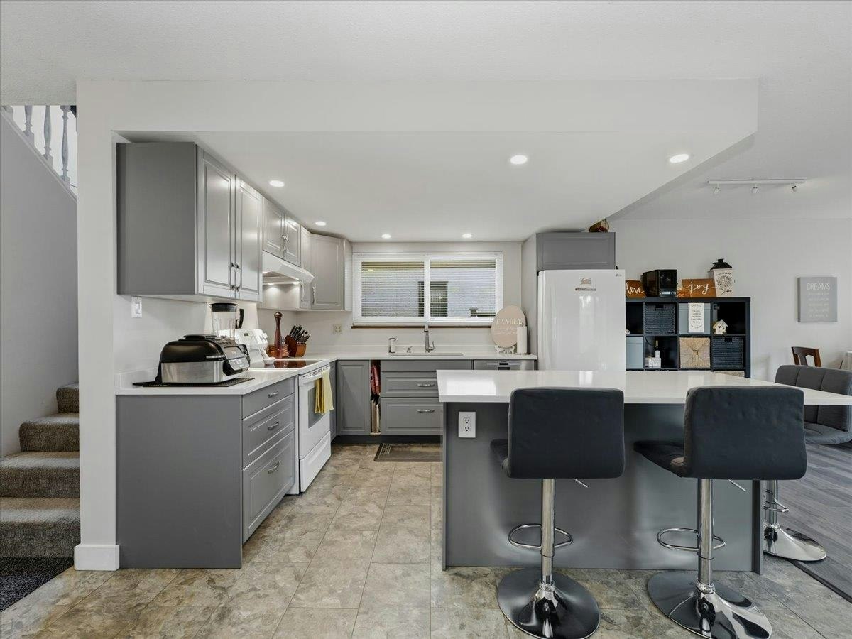 4628 Hermitage Drive, Richmond, BC, V7E 4N4 - 5
