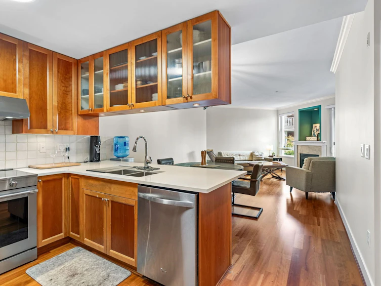 307-15350 16a Avenue Avenue, Surrey, BC, V4A 1S9 - 4