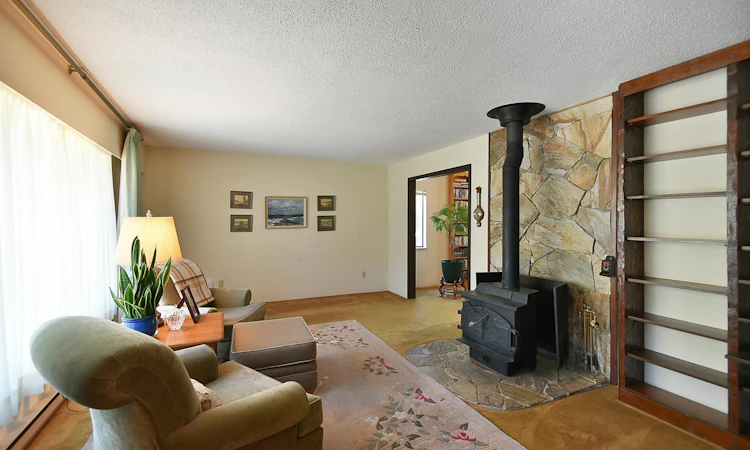 5749 Surf Circle
