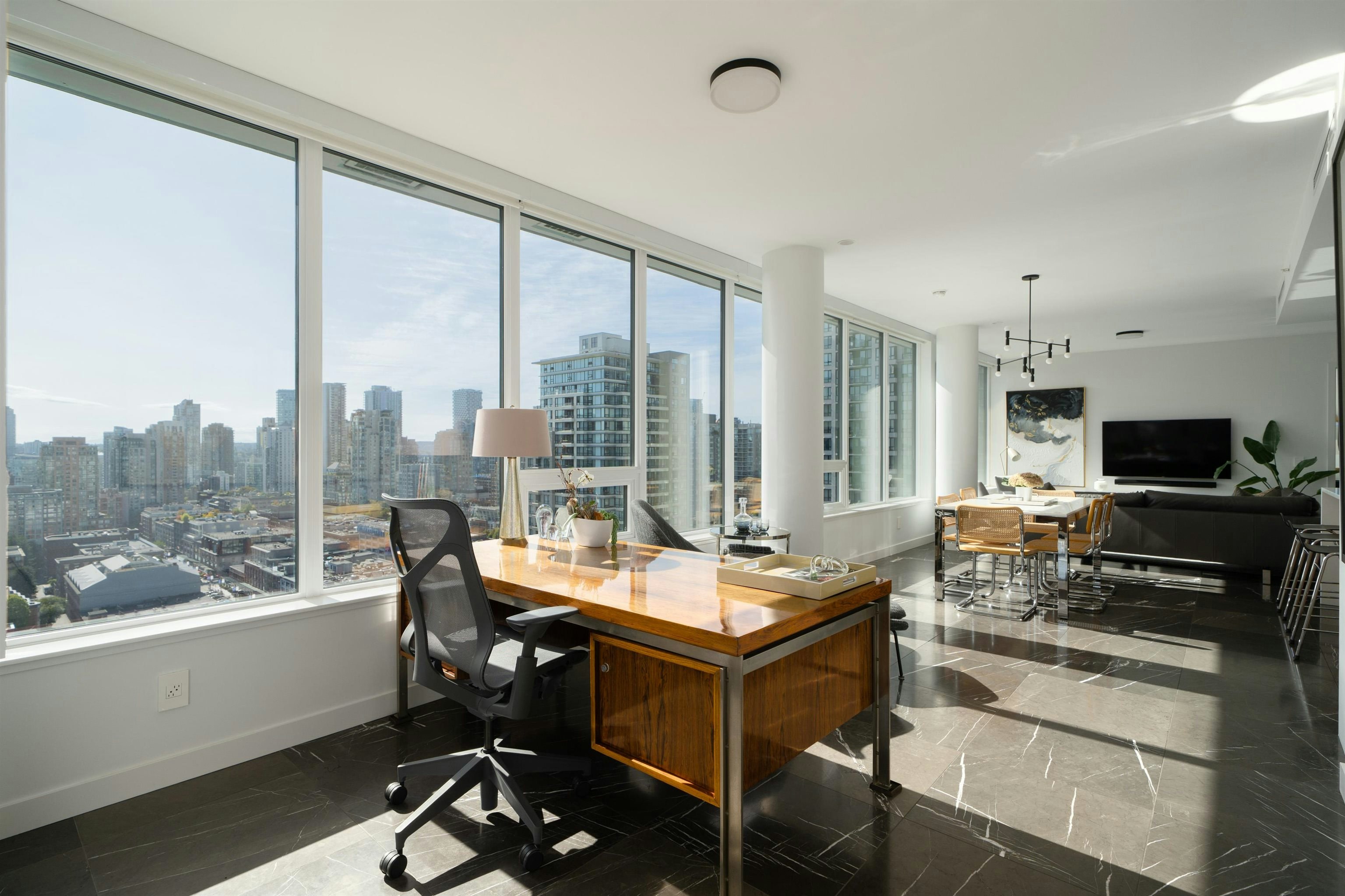 2004-885 Cambie Street - 2