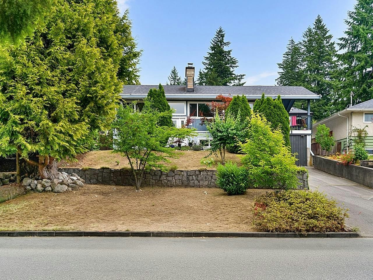 937 Kinsac Street, Coquitlam, BC, V3J 4T8