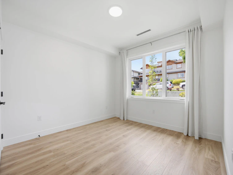 40 Sea Avenue, Burnaby, BC, V5B 3W6 - 22