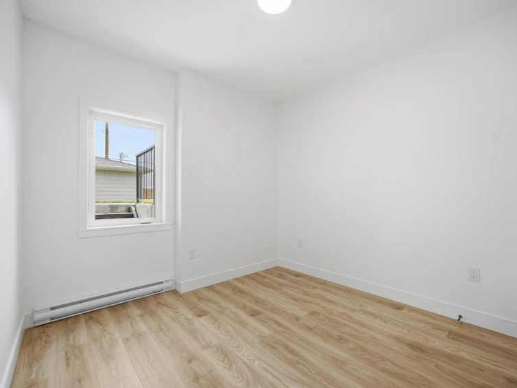 40 Sea Avenue, Burnaby, BC, V5B 3W6 - 40