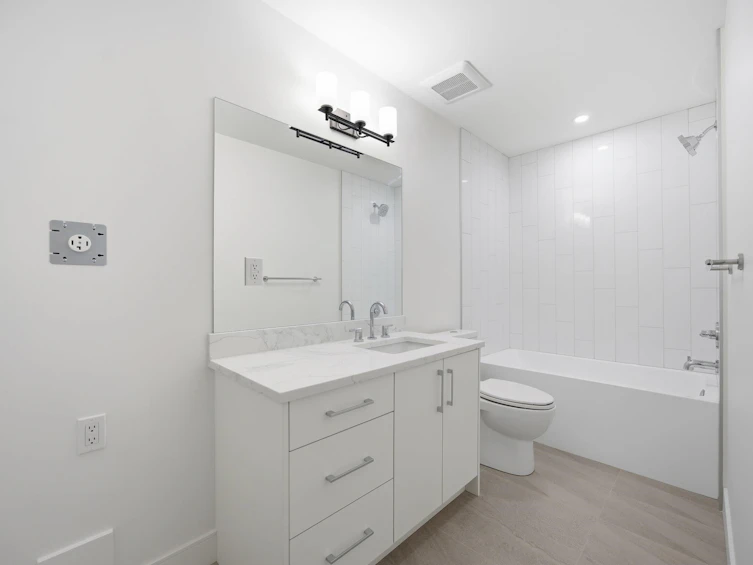 40 Sea Avenue, Burnaby, BC, V5B 3W6 - 35