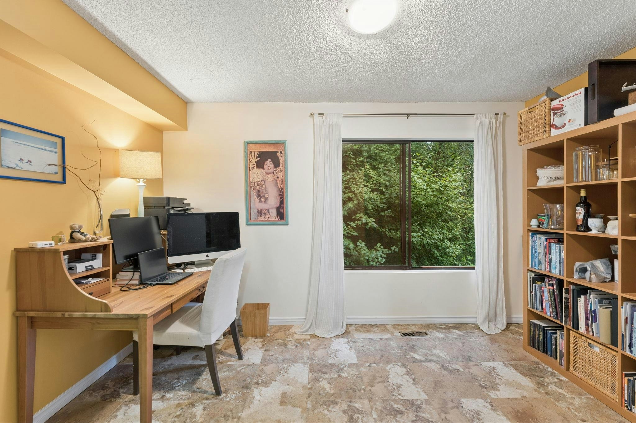 834 Hendecourt Road, North Vancouver, BC, V7K 2Y2 - 10