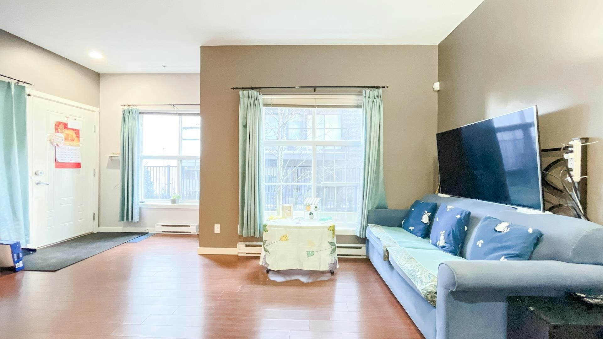 215-4155 Central Boulevard, Burnaby, BC, V5H 4X2