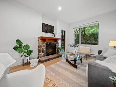 108-675 Park Crescent - 3