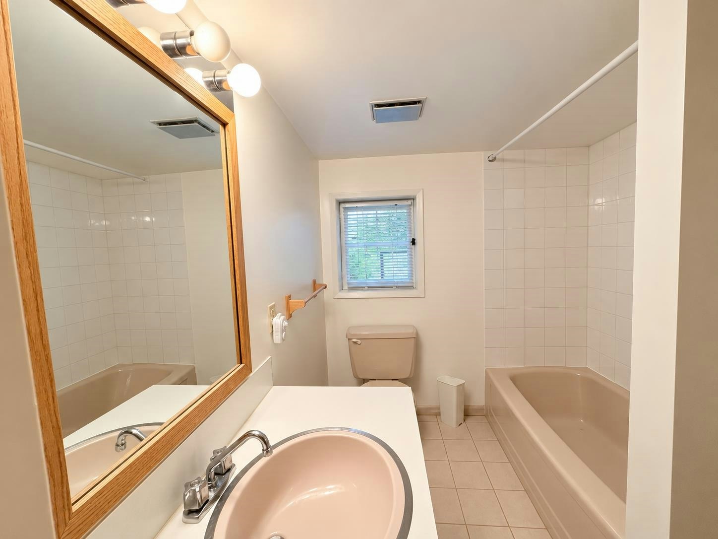 Ground Suite-3760 29th Avenue, Vancouver, BC, V6S 1T4 - 6