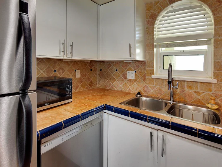 1210 W 7th Avenue, Vancouver, BC, V6H 1B6 - 14