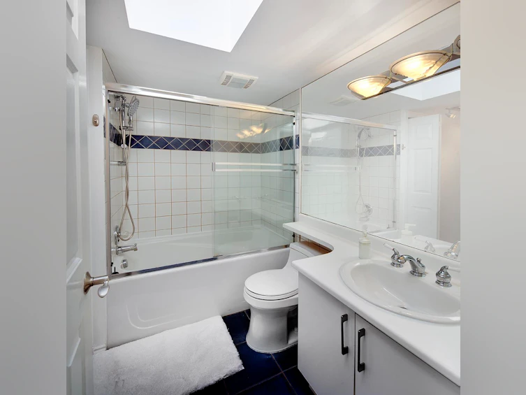 1210 W 7th Avenue, Vancouver, BC, V6H 1B6 - 23