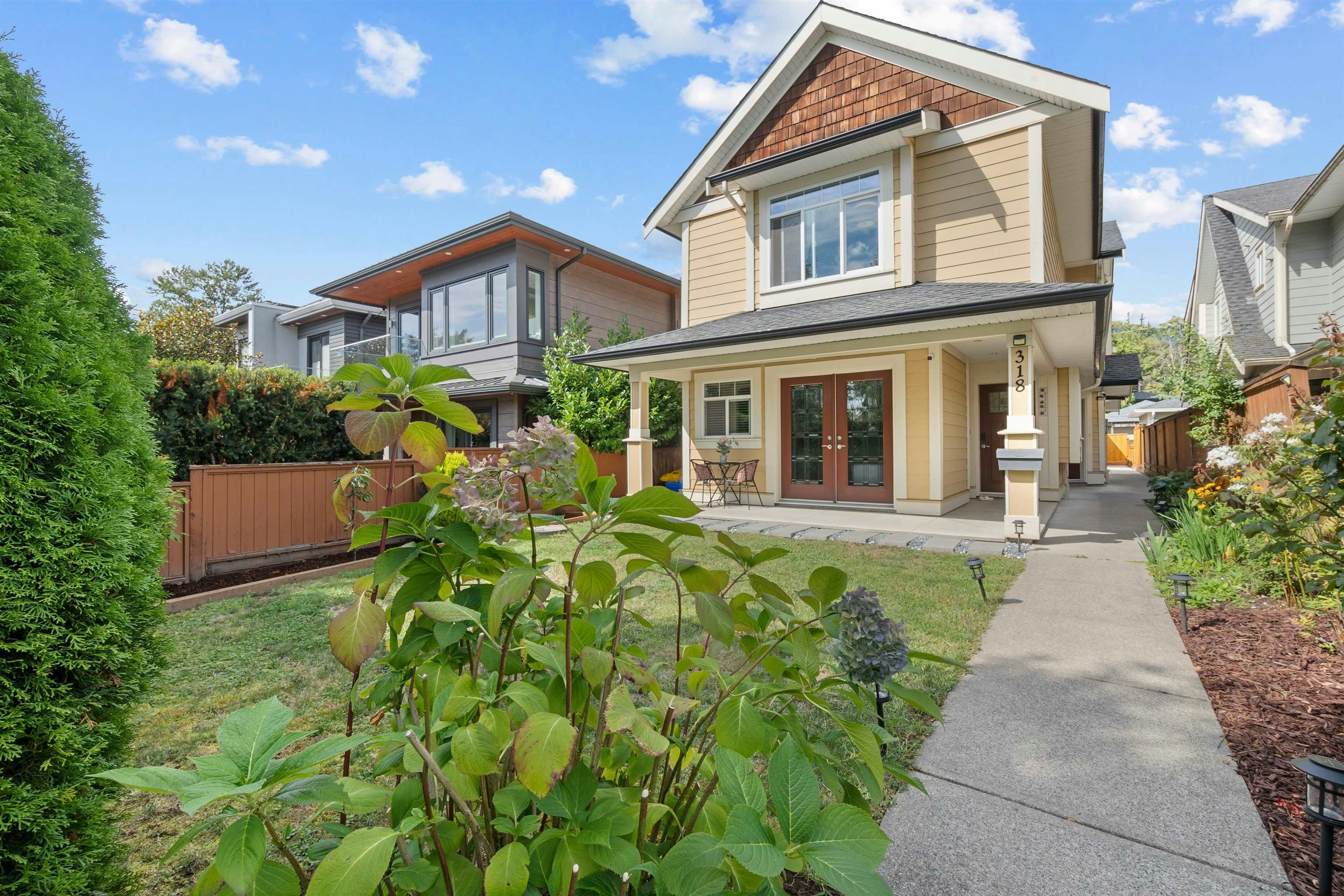 318 W 18th Street, North Vancouver, BC, V7M 1W9