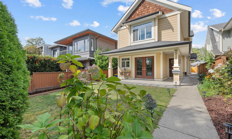 318 W 18th Street
