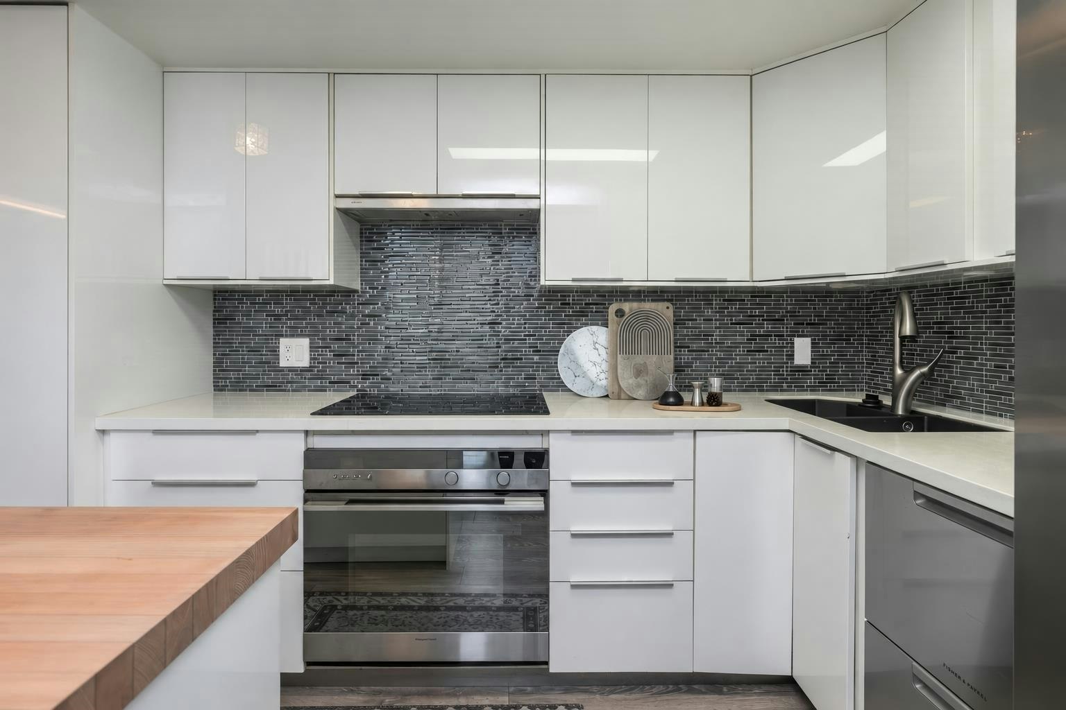 2508-788 Hamilton Street, Vancouver, BC, V6B 0E9 - 9