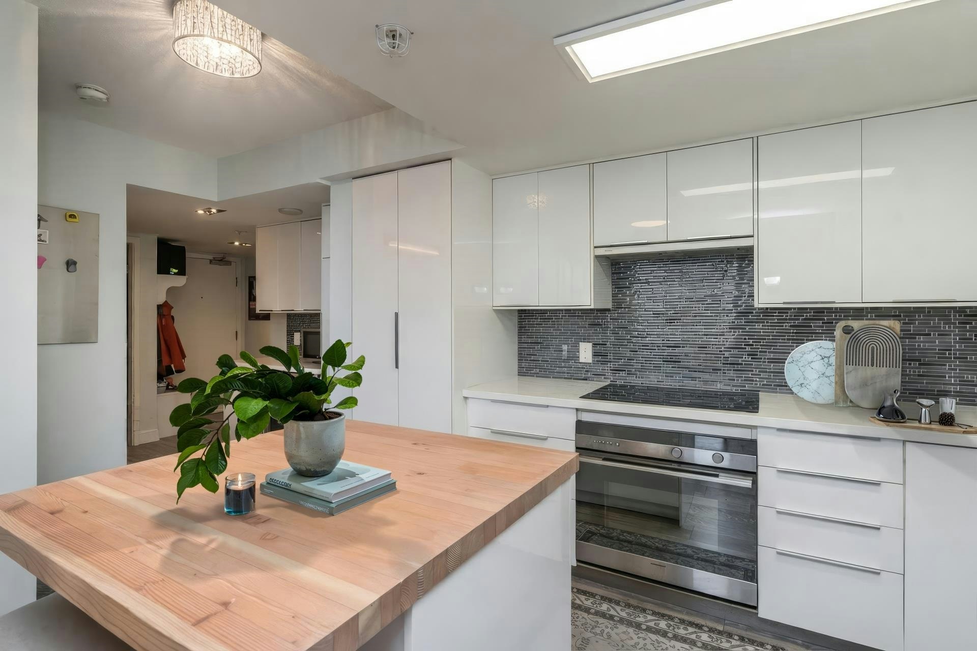 2508-788 Hamilton Street, Vancouver, BC, V6B 0E9 - 7