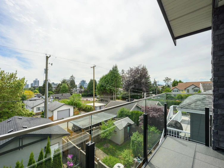 3-215 E 21st Street, North Vancouver, BC, V7L 3B7 - 32