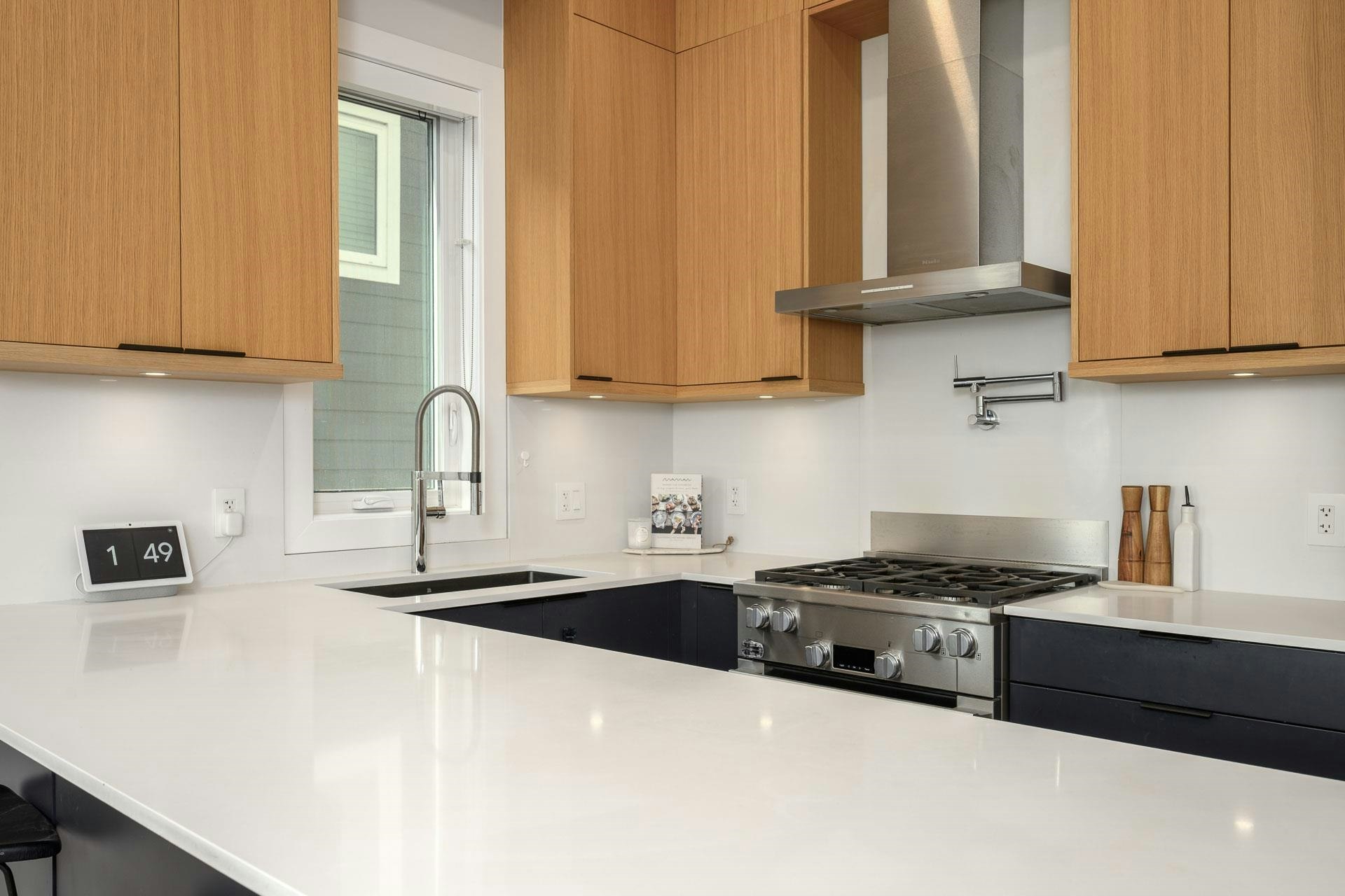 3-215 E 21st Street, North Vancouver, BC, V7L 3B7 - 15