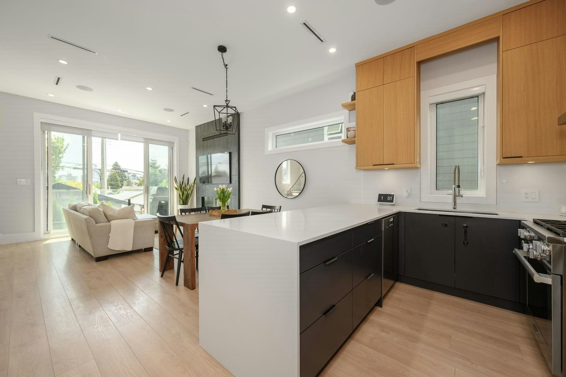 3-215 E 21st Street, North Vancouver, BC, V7L 3B7 - 6