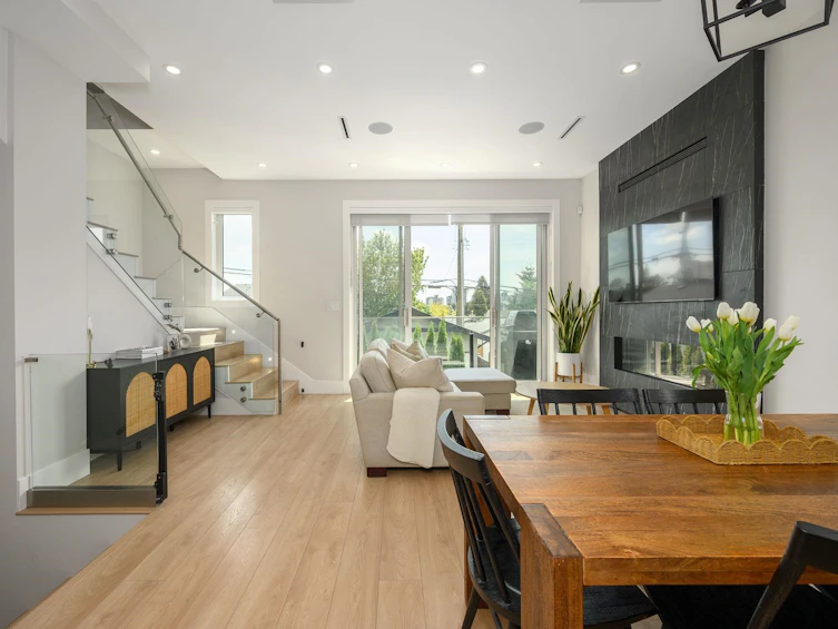 3-215 E 21st Street, North Vancouver, BC, V7L 3B7 - 8