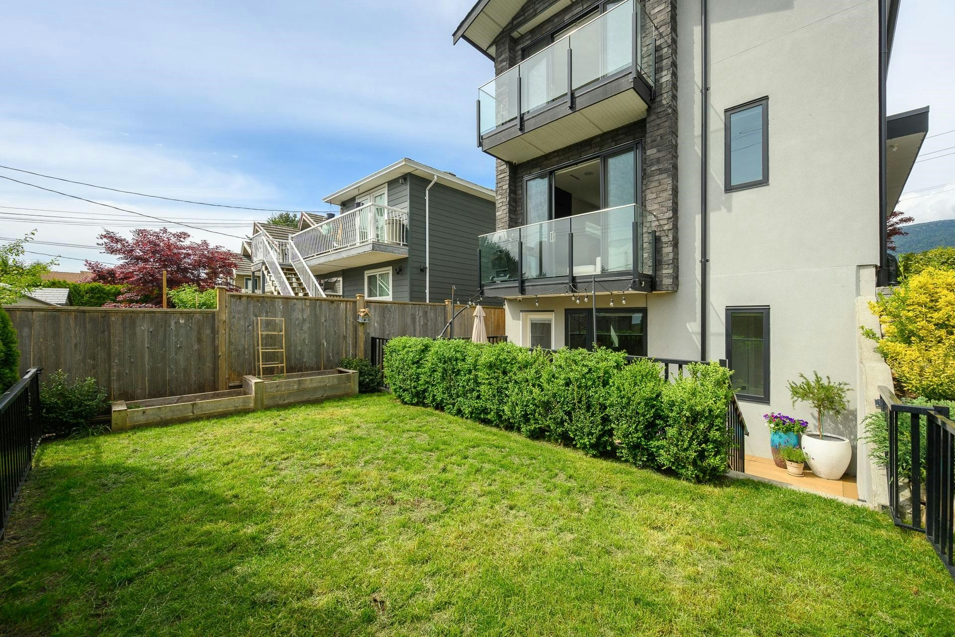 3-215 E 21st Street - 5