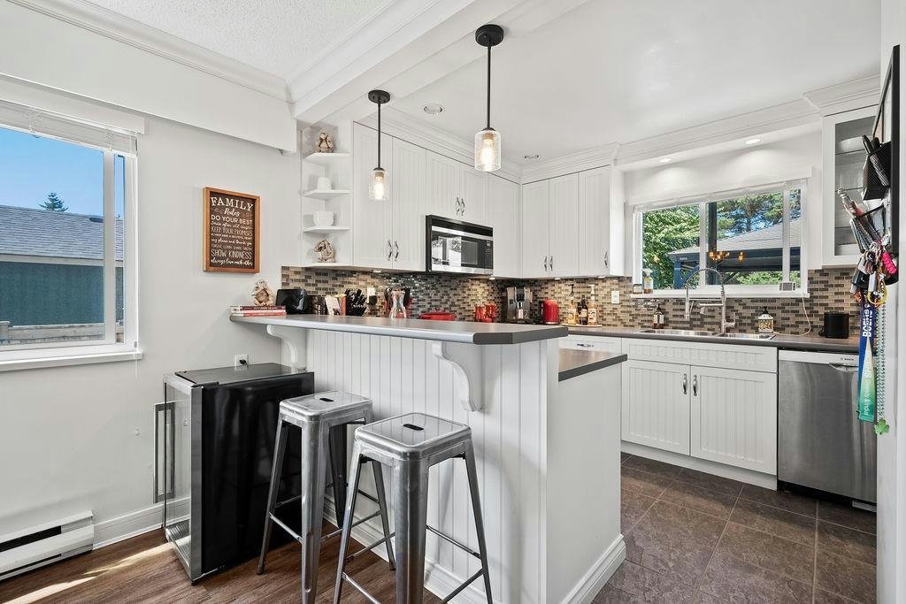 4851 55b Street, Delta, BC, V4K 3V7 - 4