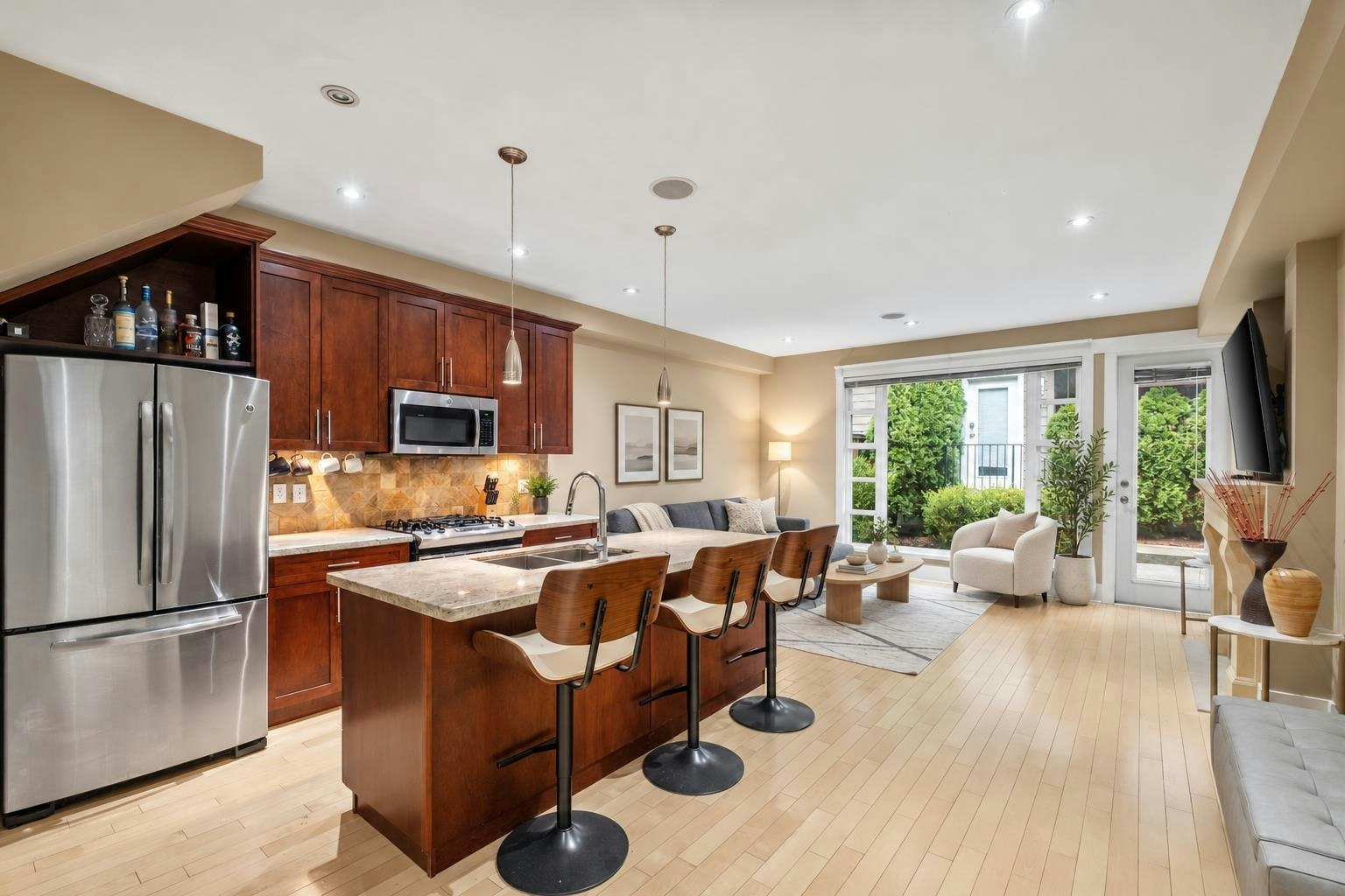 1620 St. Andrews Avenue, North Vancouver, BC, V7L 3L6