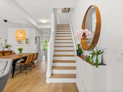 3-307 E 15th Street - 3