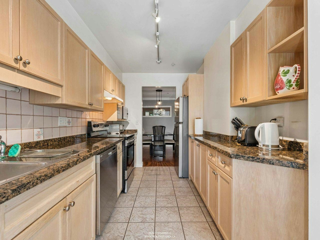 111-2250 SE Marine Drive, Vancouver, BC, V5P 2S2 - 16