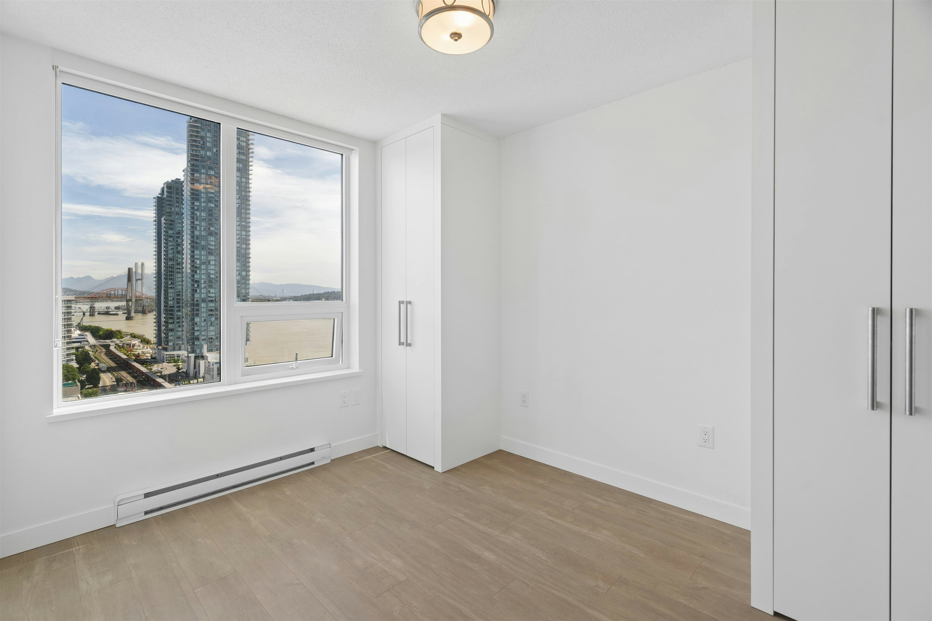 1901-908 Quayside Drive, New Westminster, BC, V3M 0L4 - 11