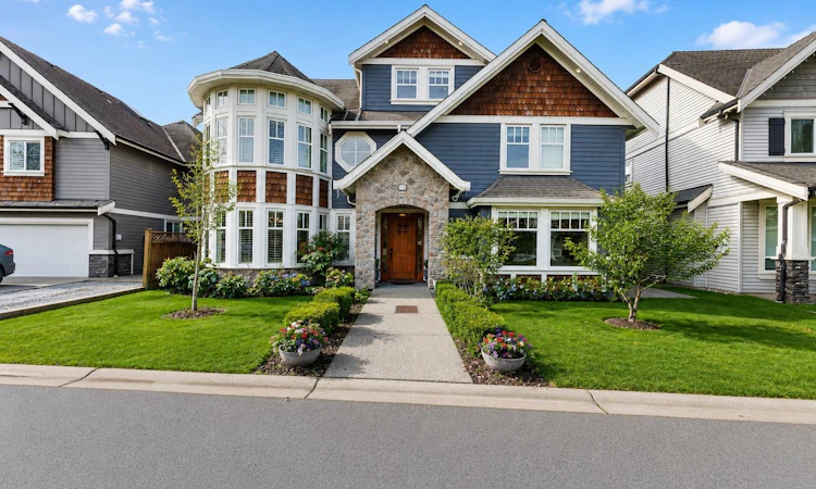 5229 Lynn Place