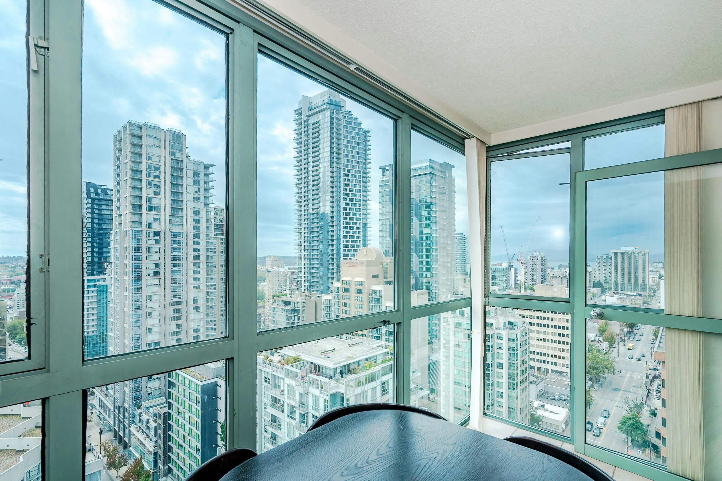 2601-1188 Howe Street, Vancouver, BC, V6Z 2S8 - 14