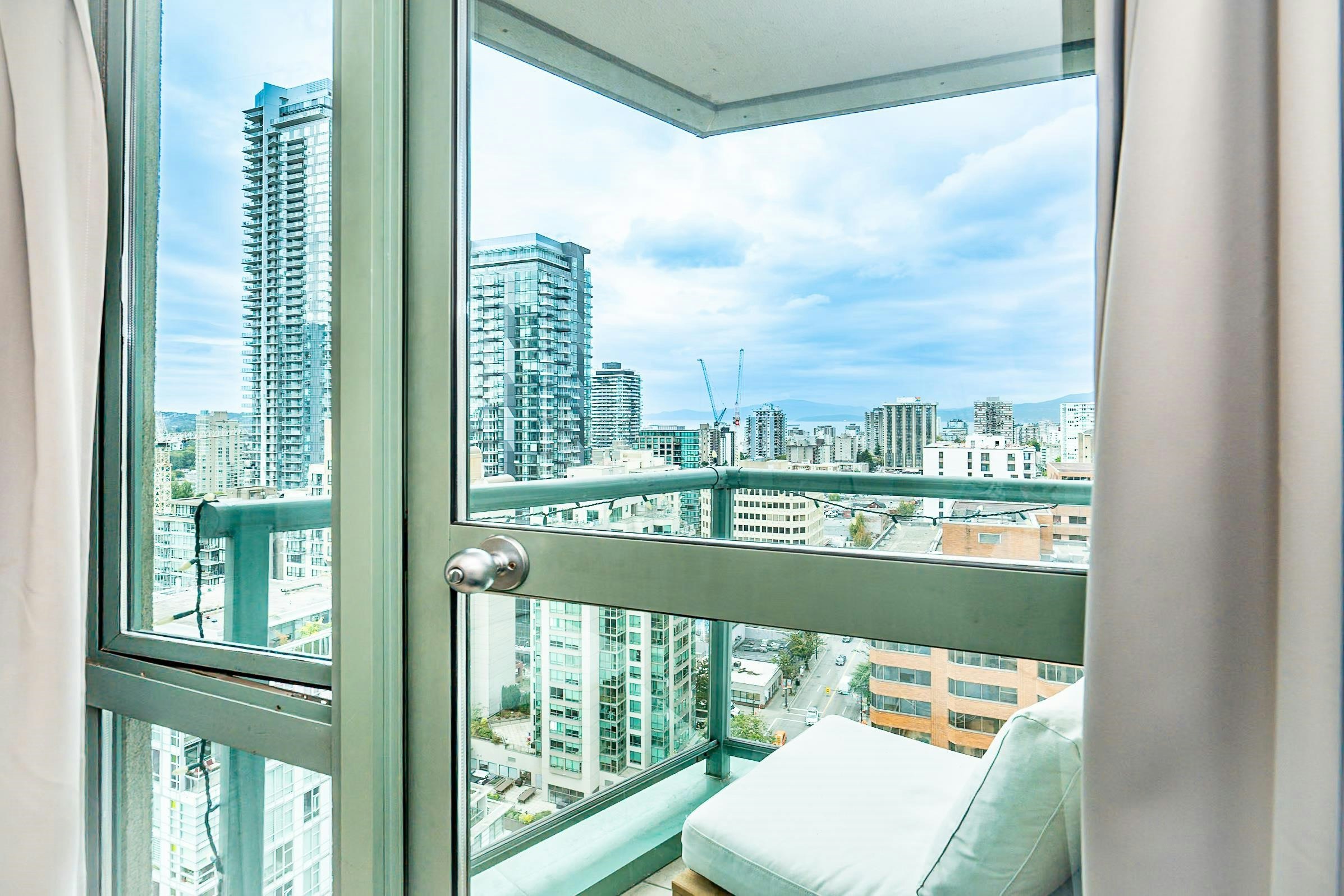 2601-1188 Howe Street, Vancouver, BC, V6Z 2S8 - 24