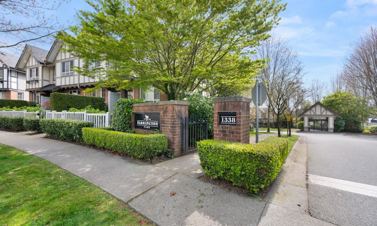 27-1338 Hames Crescent