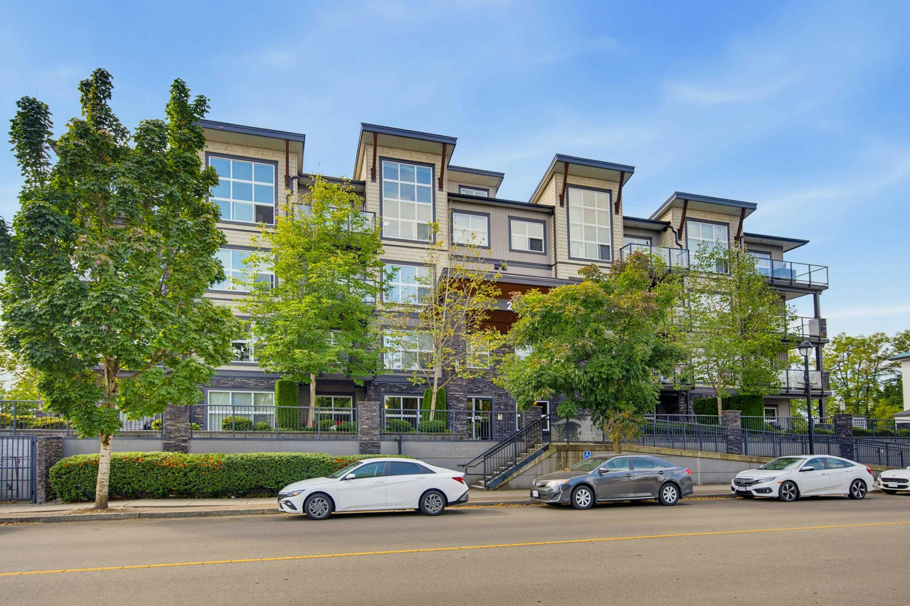 209-20630 Douglas Crescent, Langley, BC, V3A 4B8