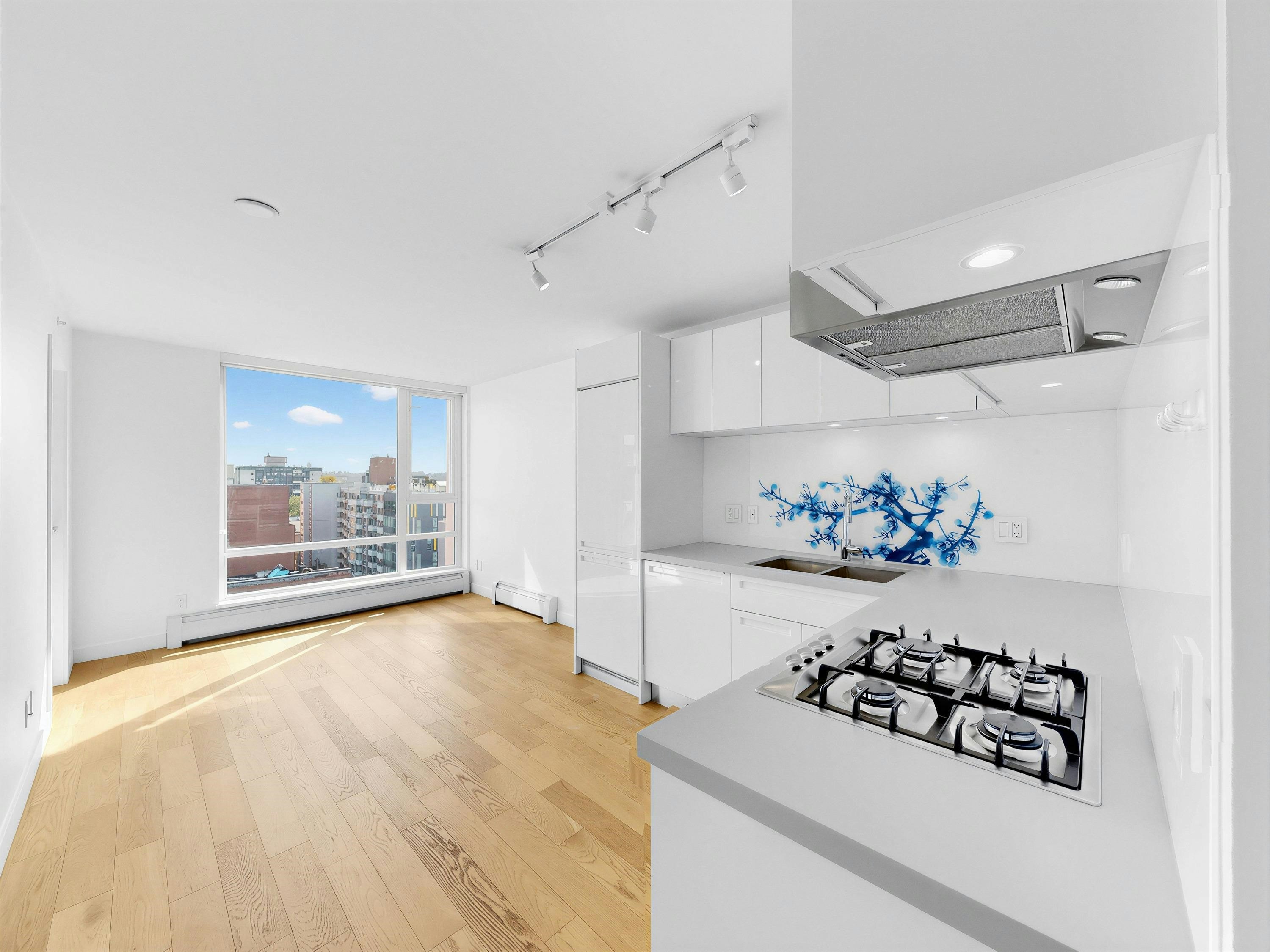 1608-188 Keefer Street, Vancouver, BC, V6A 0E3
