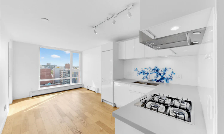 1608-188 Keefer Street